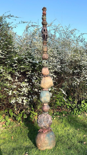Eva Vanmol - Totem 'Paloma' (Ceramic)